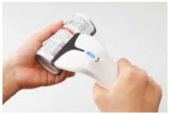 采用了觸控讀取，操作極為簡單