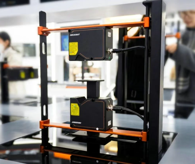 兩臺DP4060上下對射,非接觸全域掃描.png 兩臺DP4060上下對射,非接觸全域掃描.png